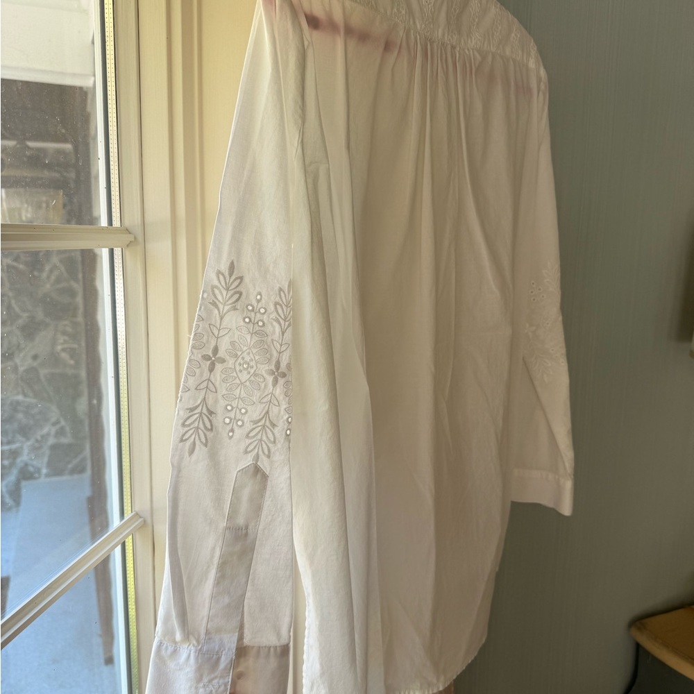Sundance Women's White Embroidered Sophisticated Western Style Tunic - Picture 6 of 12